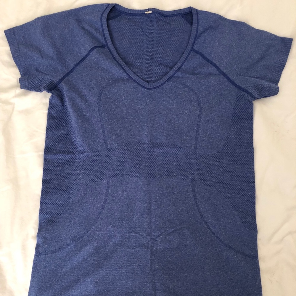 Lululemon blue workout Shirt